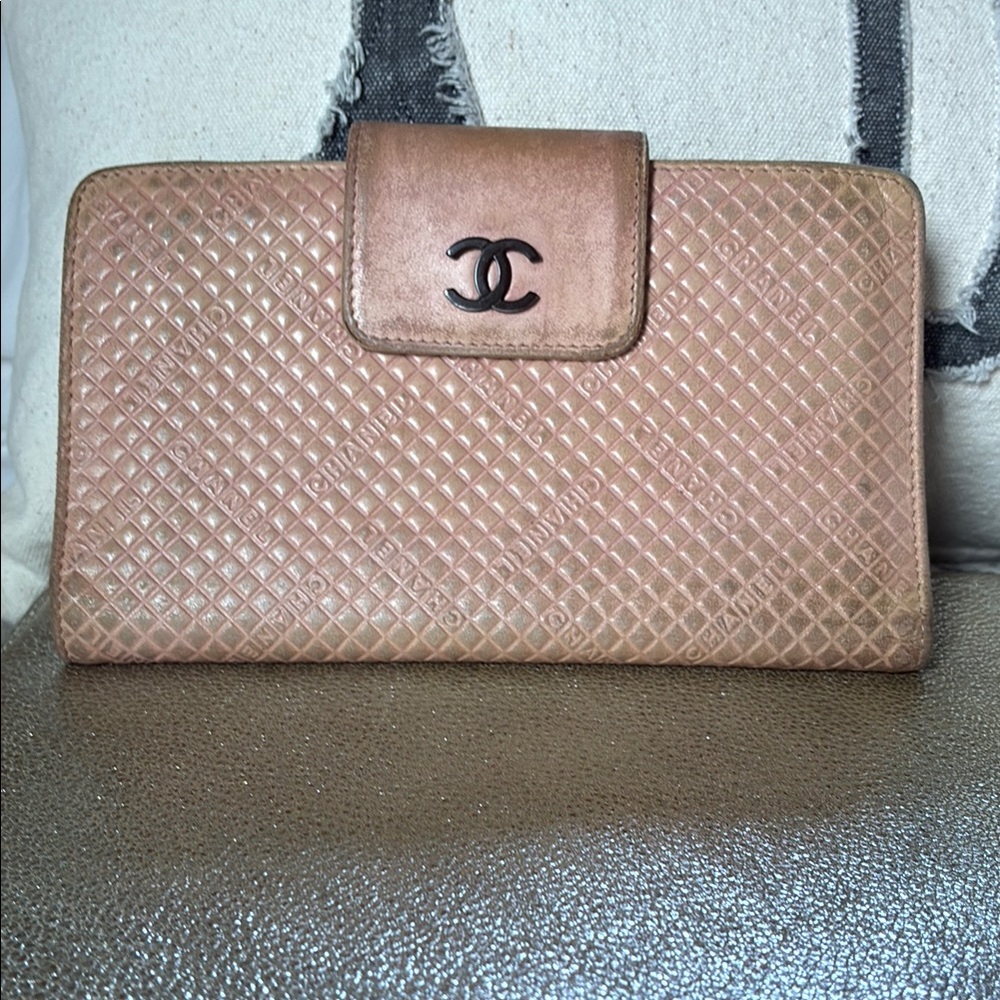 Chanel wallet 7x4